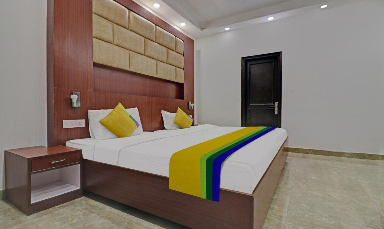 Itsy Hotels Hamlets Stay Noida Ngoại thất bức ảnh
